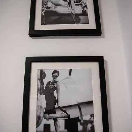 Mac Aviator Center Two Double Bed *