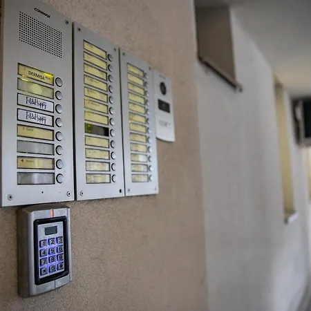 Apartment Mac Aviator Center Two Double Bed