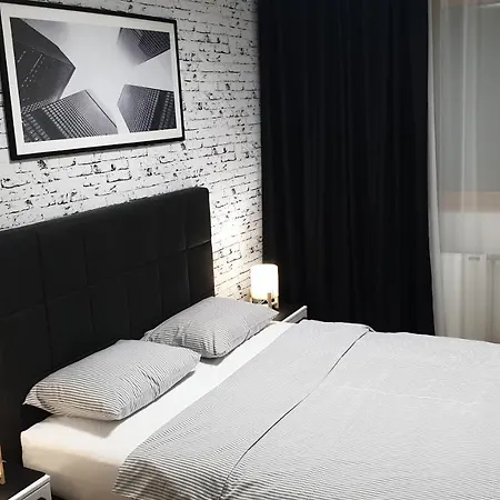 Mac Aviator Center Two Double Bed Apartment *