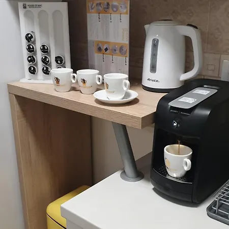 Mac Aviator Center Two Double Bed * Ni