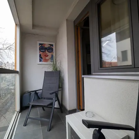 Mac Aviator Center Two Double Bed *